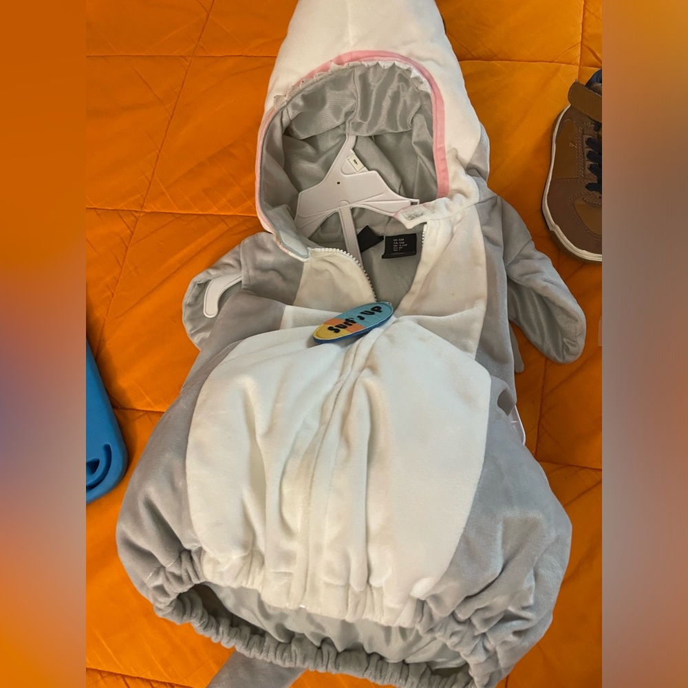 Baby shark costume 12 months